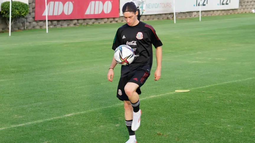 Marcelo Flores