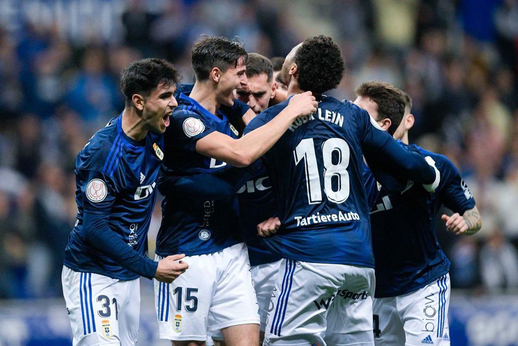 Real Oviedo celebra el gol en Copa del Rey