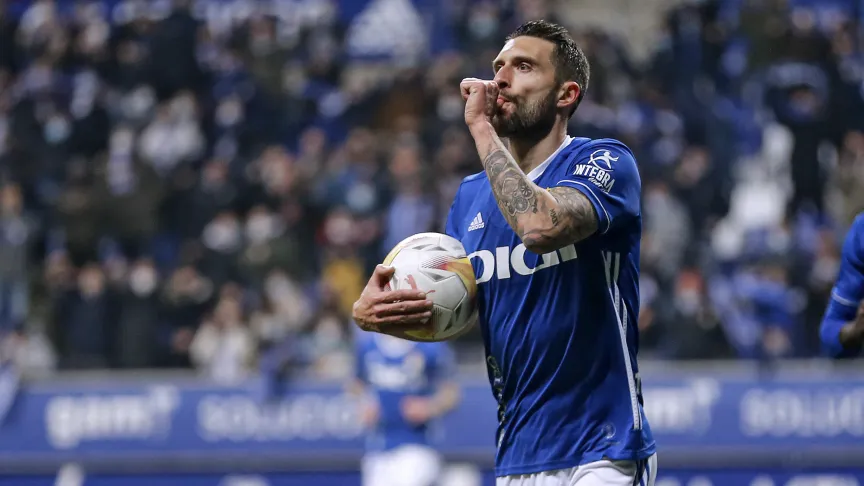 Borja Bastón