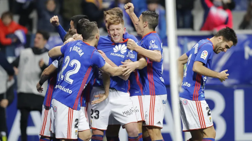 Mossa celebra el segundo ante el Sporting que dio la victorial al Oviedo