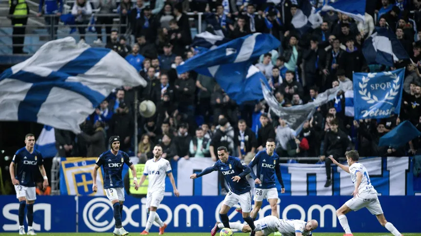 El Carlos Tartiere con buen ambiente.