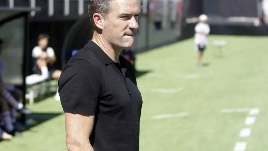 Luis Carrión