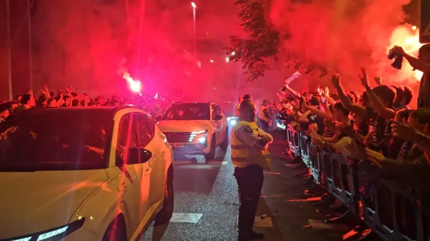 Recibimiento afición Oviedo