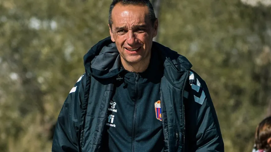 José Luis Oltra